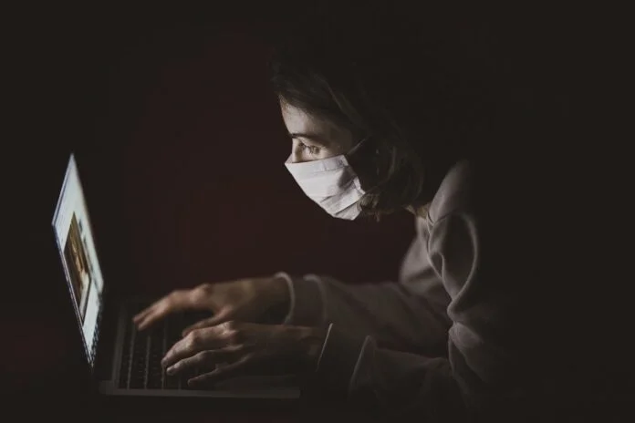Življenje med epidemijo