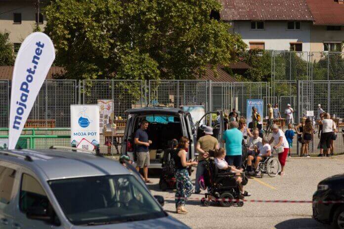 Obiskovalci na dogodku Mobilnost brez ovir.